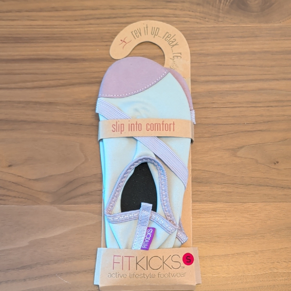 FitKicks Women's Slippers in Purple and Gray
